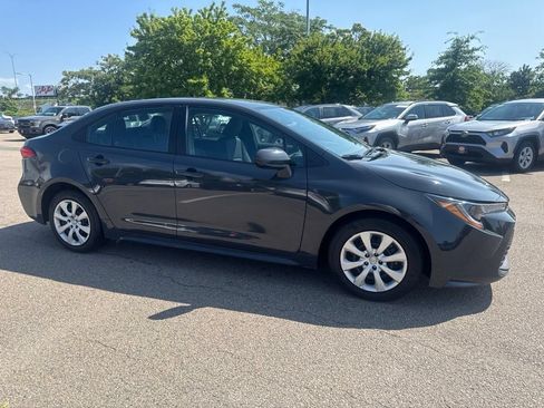 Used 2024 Toyota Corolla LE FWD image 10