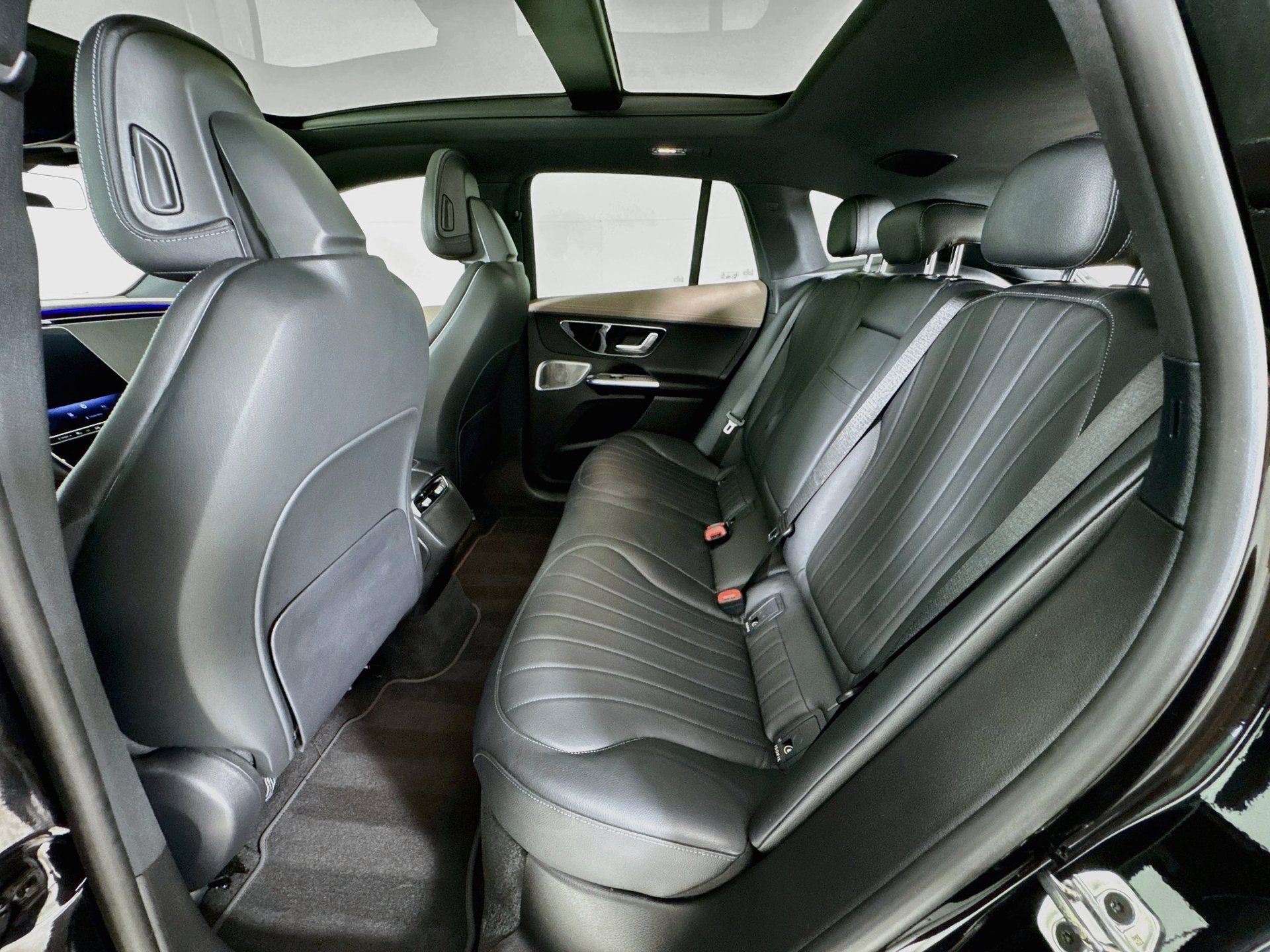 Certified 2023 Mercedes-Benz EQE 350+ SUV image 27