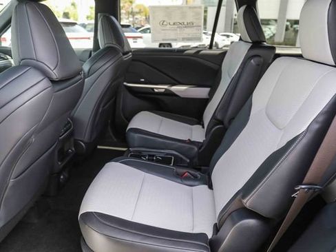 New 2026 Lexus TX 500h AWD image 22