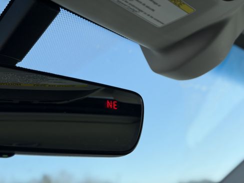 Used 2022 Subaru Outback Limited image 18