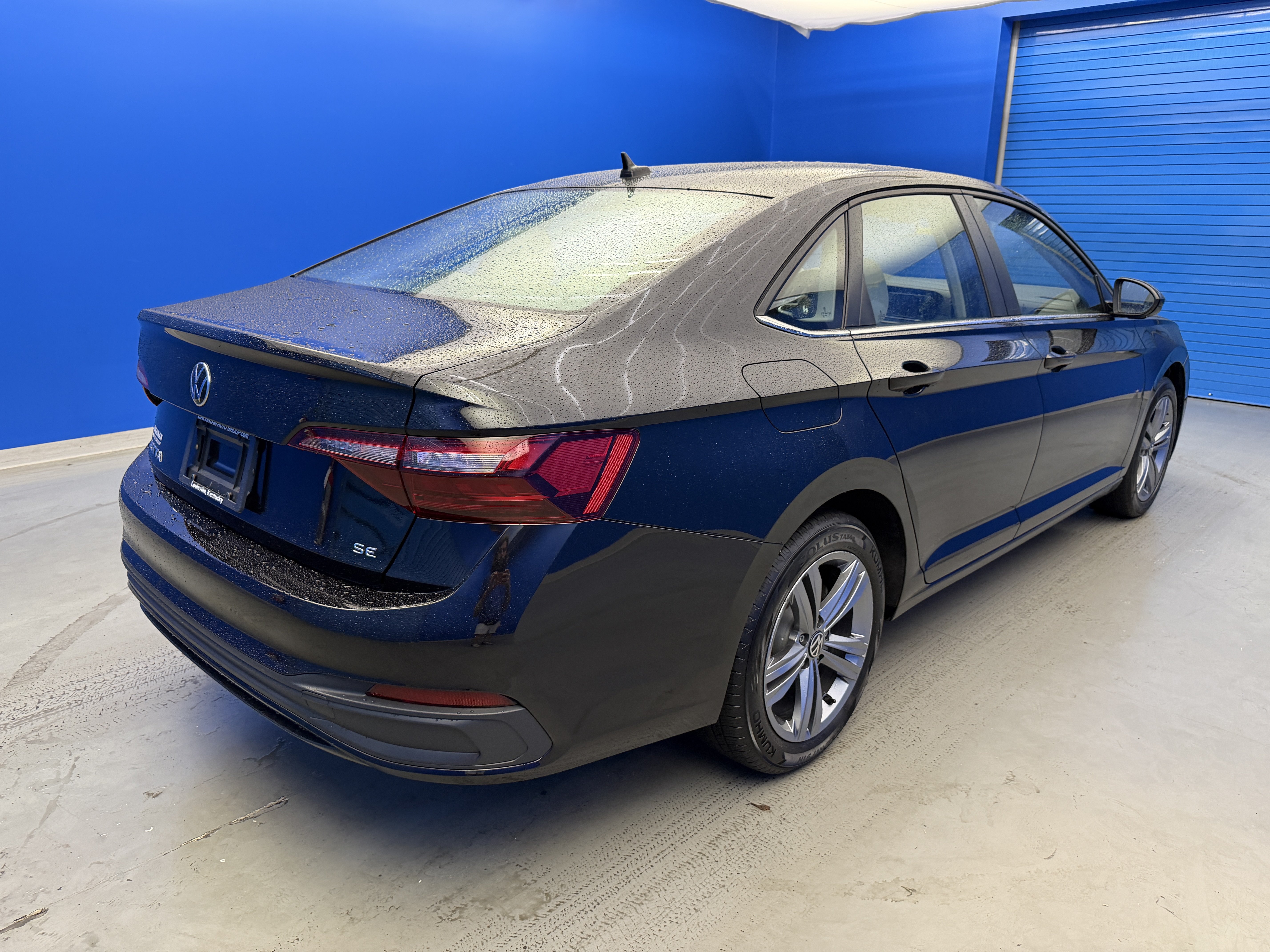 Used 2024 Volkswagen Jetta SE FWD image 7