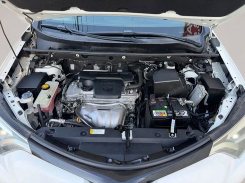Used 2016 Toyota RAV4 SE FWD image 24