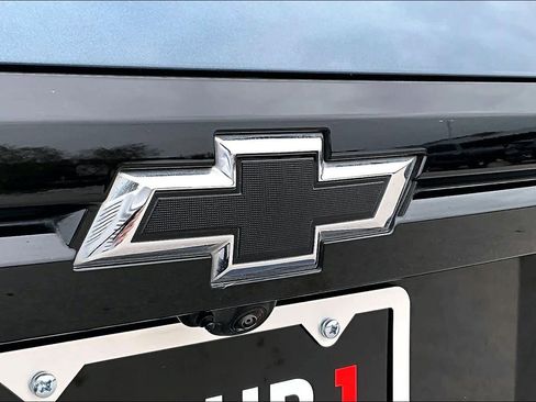 Used 2024 Chevrolet Traverse RS image 30