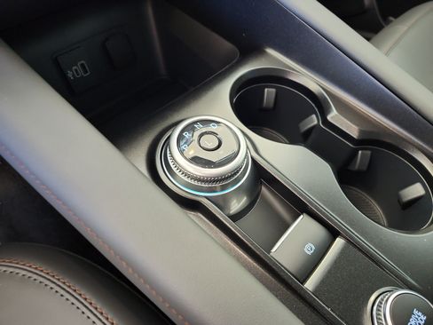 New 2026 Ford Explorer Active w/ Active Comfort Package RWD image 14