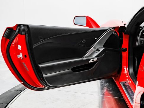 Used 2016 Chevrolet Corvette Z06 w/ 2LZ Preferred Equipment Group image 88