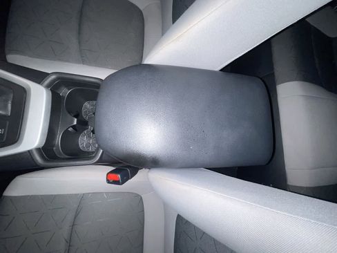 Certified 2021 Toyota RAV4 XLE w/ Convenience Package image 21