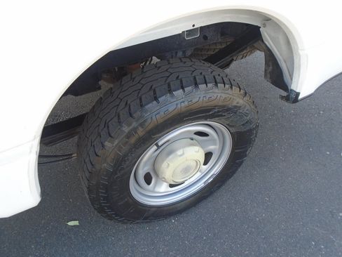 Used 2019 Ford F250 XL w/ Power Equipment Group RWD image 9