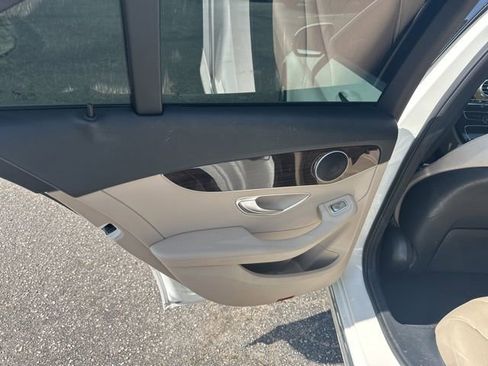 Used 2020 Mercedes-Benz C 300 Sedan image 10