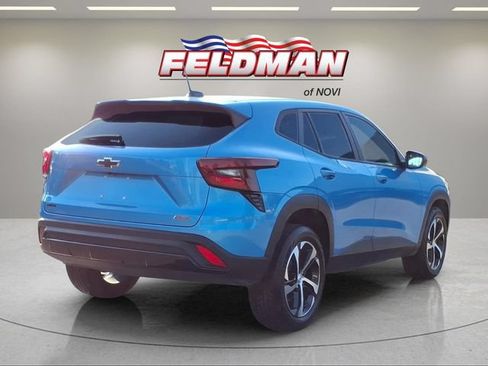Used 2025 Chevrolet Trax RS w/ Driver Confidence Package FWD image 6