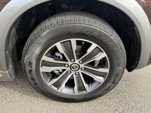 Used 2017 Nissan Armada SL w/ Moonroof Package image 12