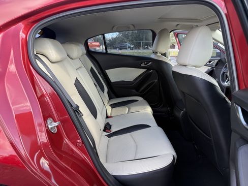 Used 2014 MAZDA MAZDA3 s Grand Touring image 48