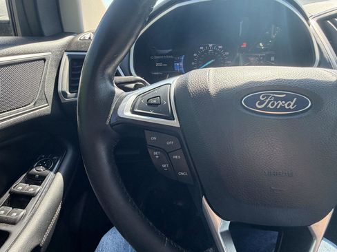 Used 2015 Ford Edge SEL w/ Equipment Group 201A AWD/4WD image 14