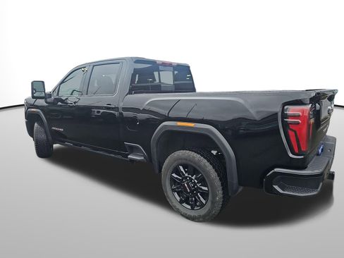 Used 2024 GMC Sierra 3500 AT4 w/ AT4 Premium Plus Package image 5
