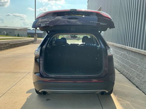 Used 2018 Ford Edge Titanium w/ Equipment Group 301A AWD/4WD image 24