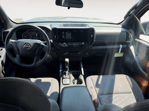 Certified 2026 Nissan Frontier SV w/ All-Weather Content Package AWD/4WD image 7
