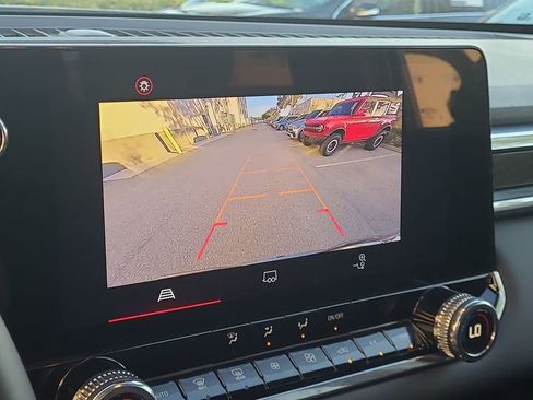 Used 2024 GMC Canyon Elevation w/ Convenience Package image 27