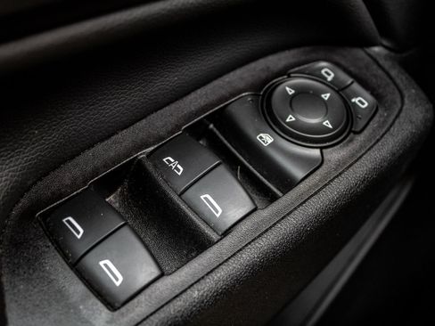 Used 2019 Chevrolet Equinox LT image 33