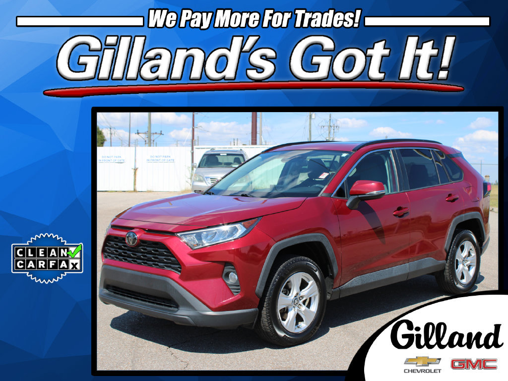 Used 2020 Toyota RAV4 XLE w/ Convenience Package FWD image 1