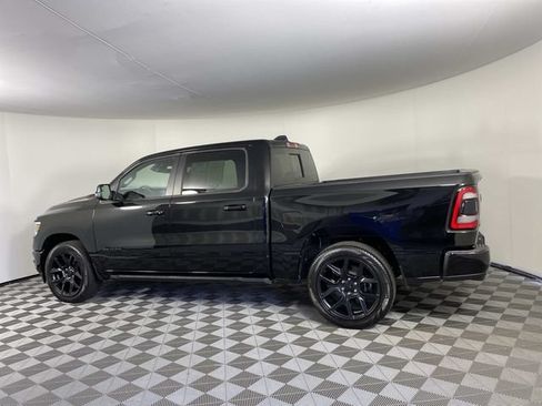 Used 2023 RAM 1500 Laramie AWD/4WD image 5