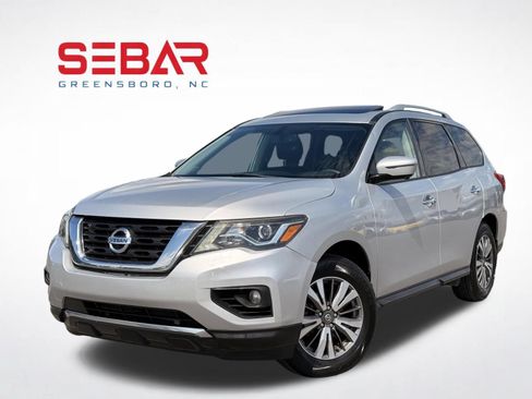Used 2017 Nissan Pathfinder SL w/ SL Premium Package AWD/4WD image 1