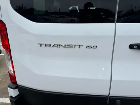 Used 2019 Ford Transit 150 XL image 8