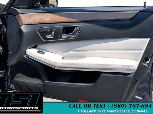 Used 2016 Mercedes-Benz E 350 4MATIC Sedan image 23