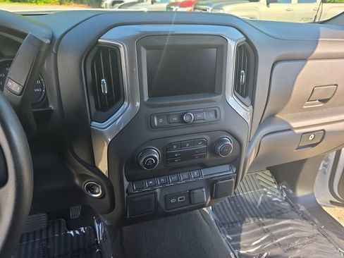 Used 2025 Chevrolet Silverado 1500 Custom AWD/4WD image 21