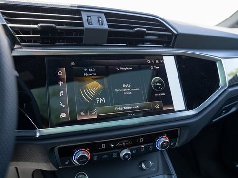 New 2025 Audi Q3 2.0T Premium Plus image 10