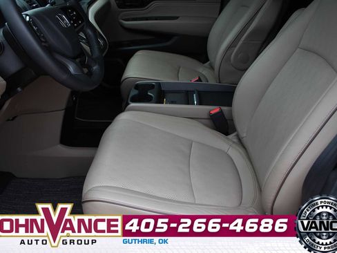 Used 2024 Honda Odyssey Elite image 25