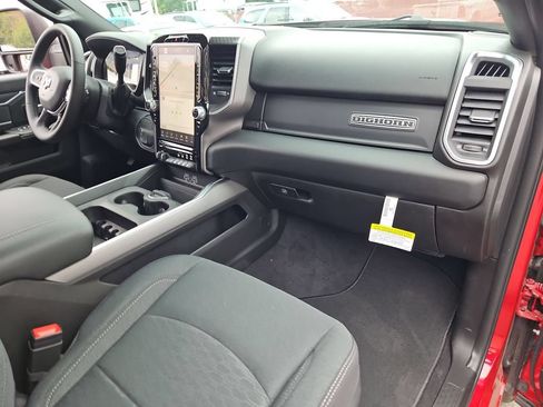 New 2026 RAM 3500 Big Horn AWD/4WD image 17