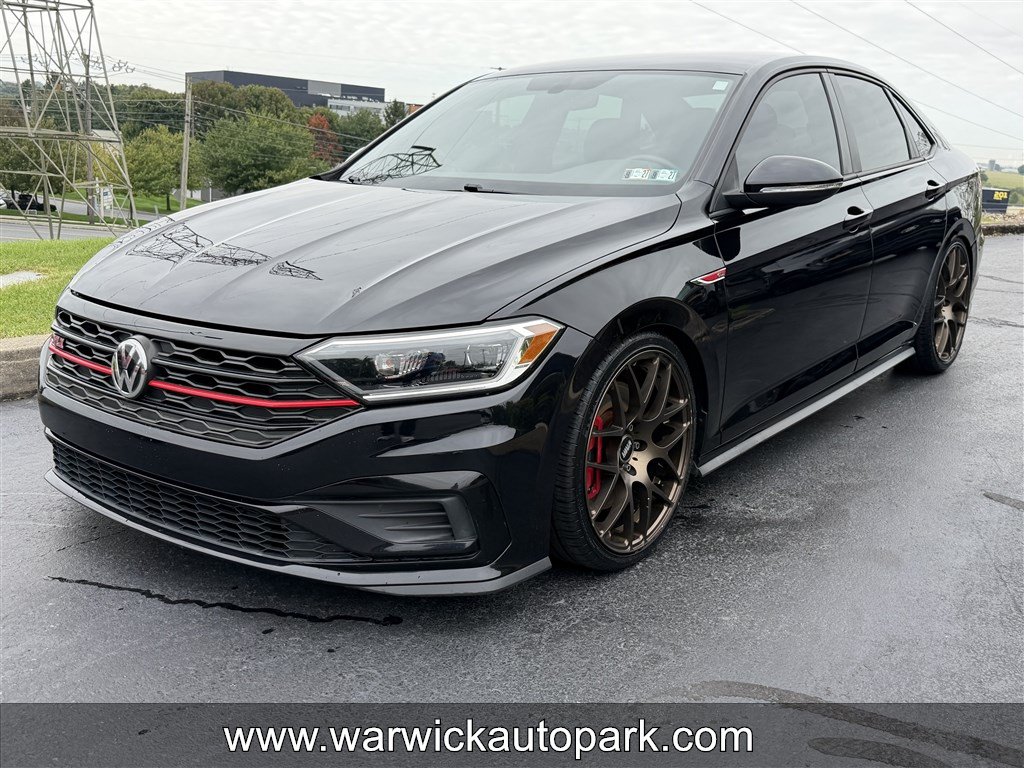 Used 2019 Volkswagen Jetta GLI FWD image 4