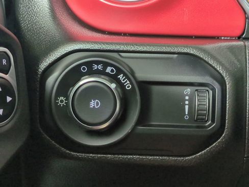 Used 2023 Jeep Wrangler Unlimited Rubicon w/ Cold Weather Group image 28