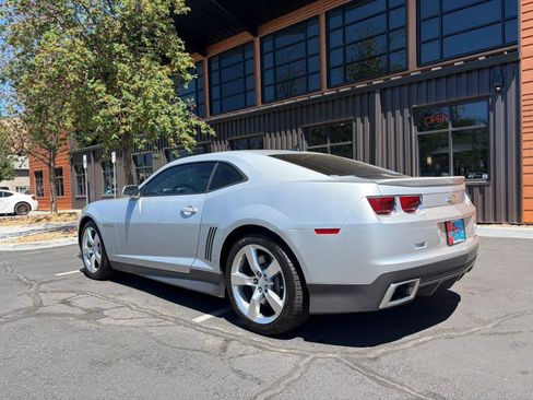 Used 2010 Chevrolet Camaro SS w/ LPO, Ground Effects Package RWD image 3