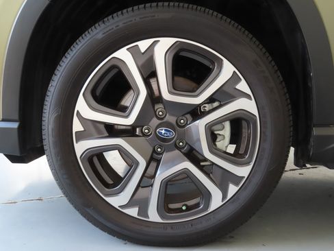 Used 2025 Subaru Ascent Limited AWD/4WD image 31