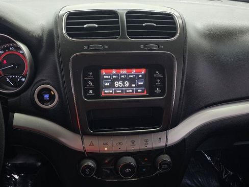 Used 2014 Dodge Journey American Value Package w/ Flexible Seating Group FWD image 22
