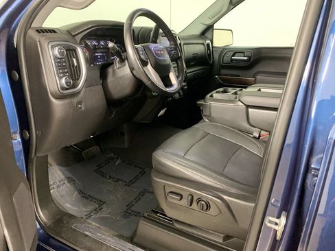 Used 2022 GMC Sierra 1500 SLT w/ Driver Alert Package II AWD/4WD image 31