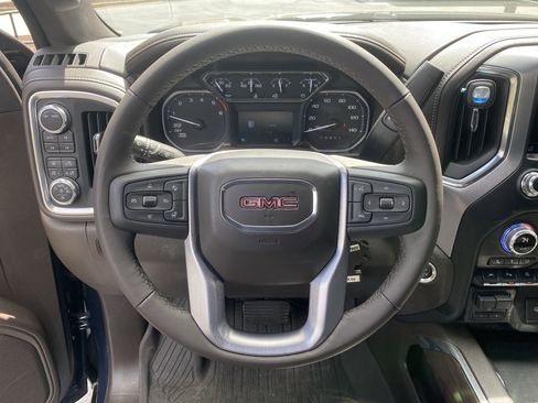 Used 2022 GMC Sierra 1500 SLT w/ SLT Premium Plus Package image 32