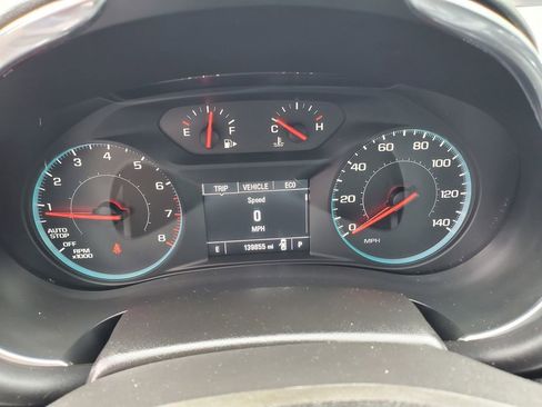 Used 2017 Chevrolet Malibu LT FWD image 15