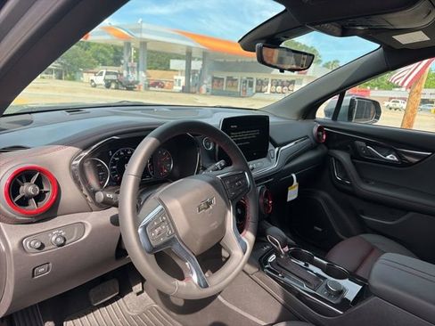 New 2025 Chevrolet Blazer RS w/ Driver Confidence II Package FWD image 10