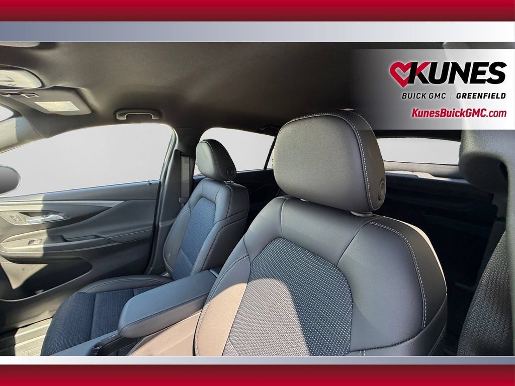 New 2026 Buick Envista Preferred w/ Convenience I Package FWD image 21