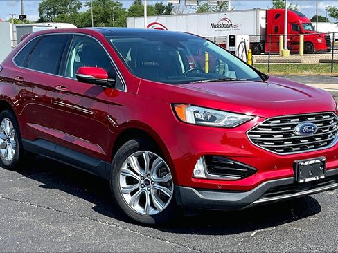 Used 2021 Ford Edge Titanium w/ Cargo Accessory Package AWD/4WD image 37