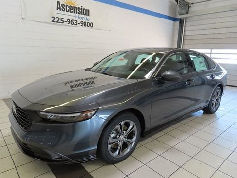 New 2026 Honda Accord EX-L image 2