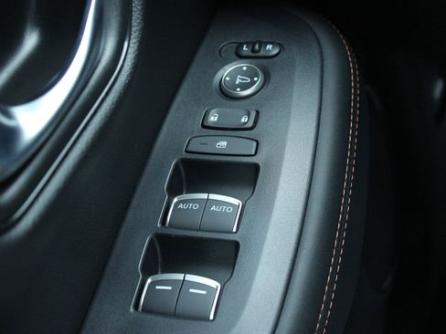 Used 2025 Honda HR-V Sport image 24