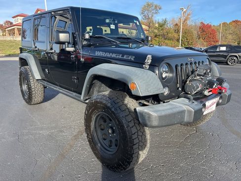 Used 2016 Jeep Wrangler Unlimited Sport image 3