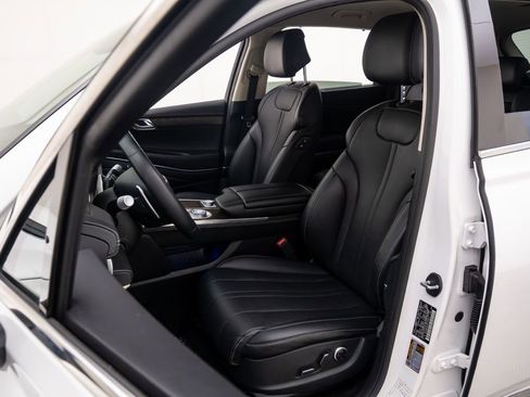 Used 2024 Genesis GV80 2.5T image 15