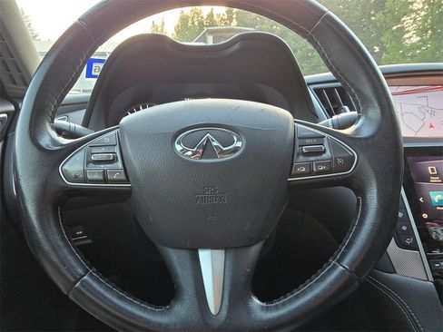 Used 2015 INFINITI Q50 Premium w/ Navigation Package image 3