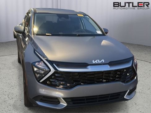 Used 2023 Kia Sportage EX FWD image 5