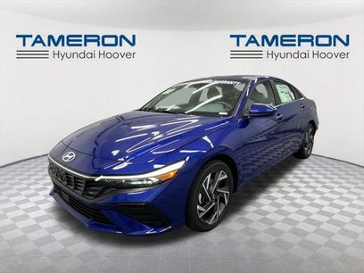 New 2025 Hyundai Elantra SEL