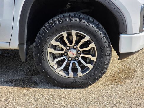 Used 2021 GMC Sierra 1500 AT4 AWD/4WD image 12