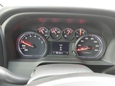 Used 2022 Chevrolet Silverado 1500 Custom Trail Boss w/ LPO, Dark Essentials Package AWD/4WD image 19